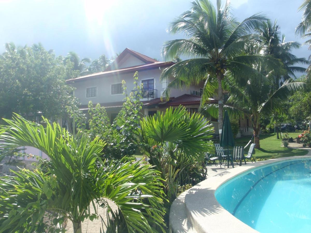 Hotel Flores Beachside Catmon