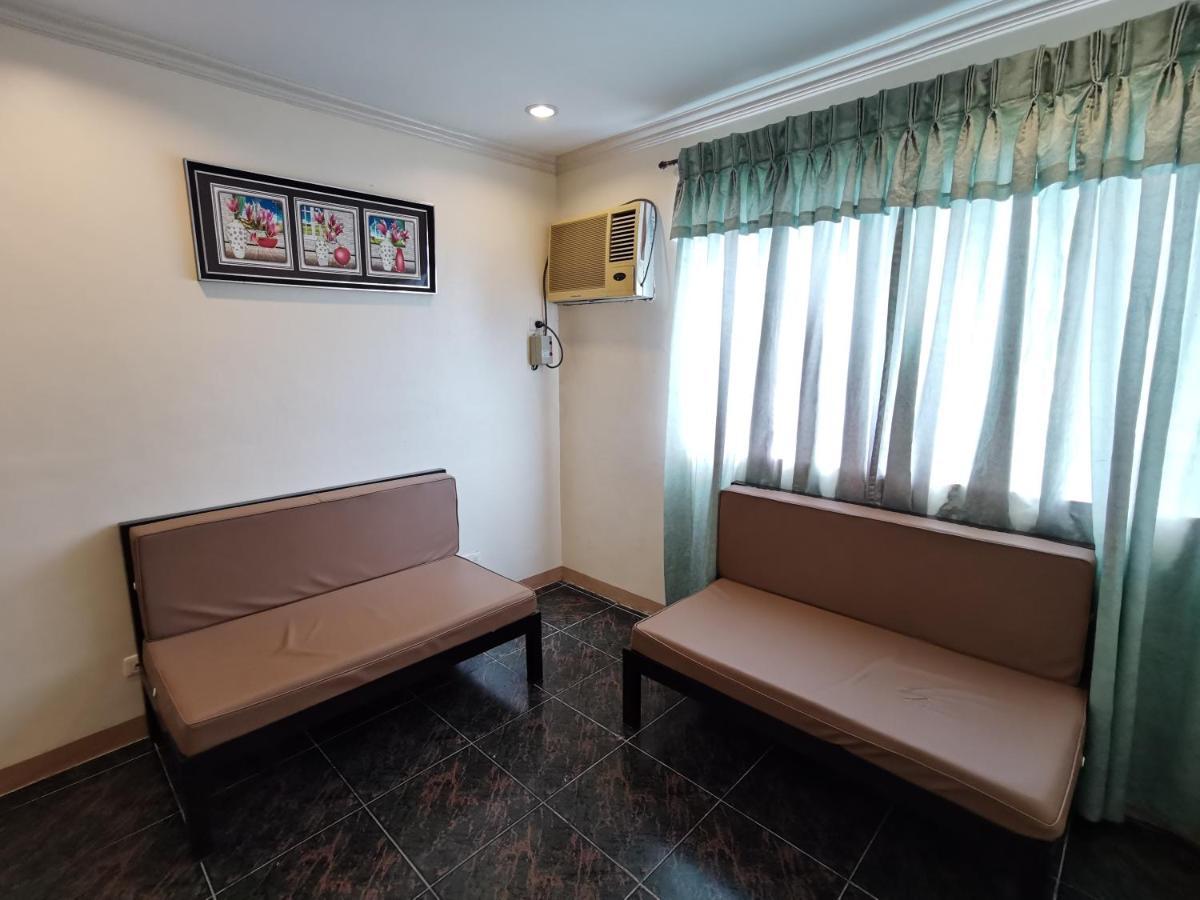 Hotel Metro Park -