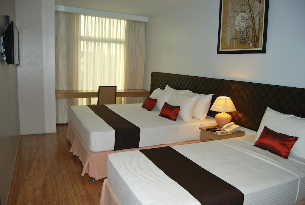 Escario Hotel 3*
