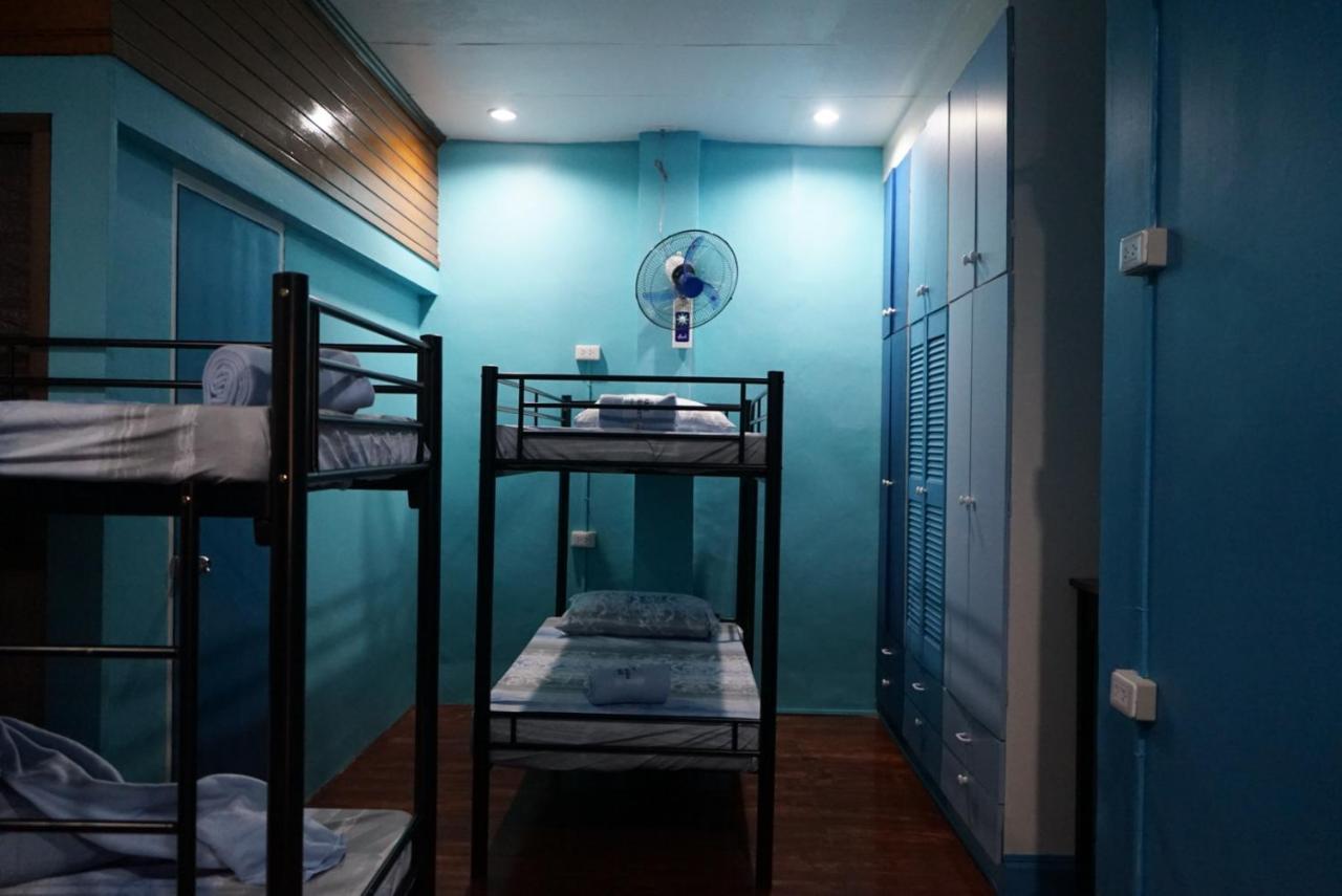 Hostel Peach Haven *