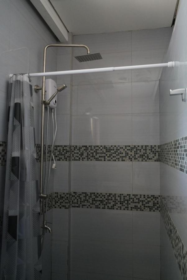 Hostel Peach Haven *