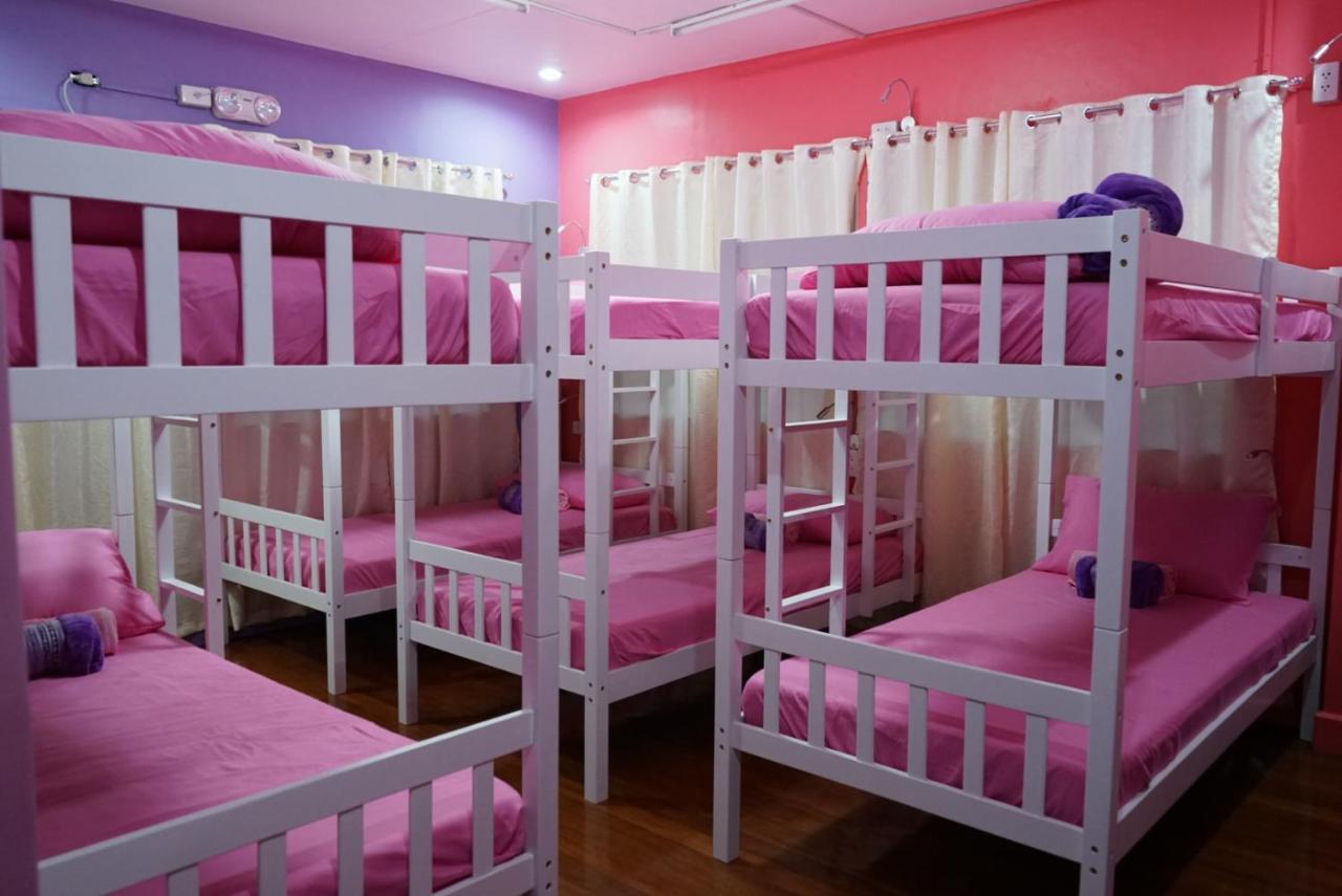 Hostel Peach Haven *