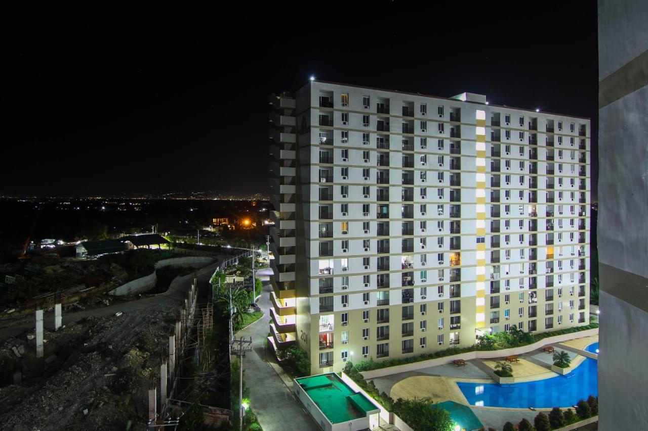 Mak'z Place Hotel *