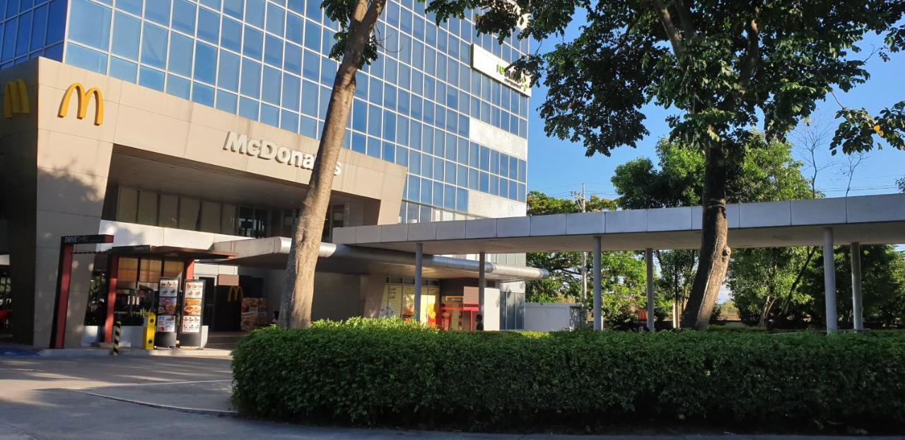 Aparthotel Mactan Newtown With Sun Set And Garden View *