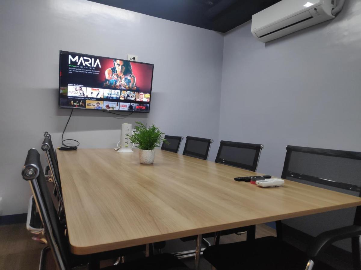 Hostel Nomad's Hub - Value Co-living *