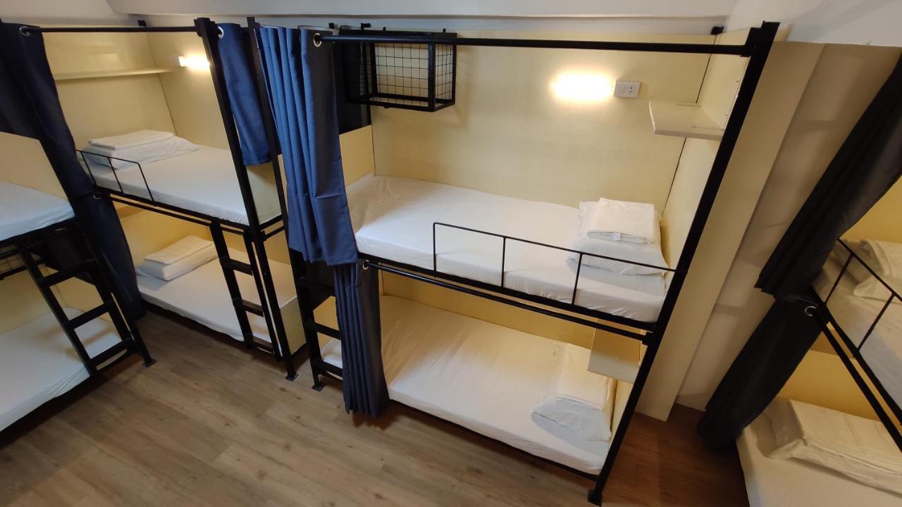 Nomad's Hub - Value Co-living Hostel *
