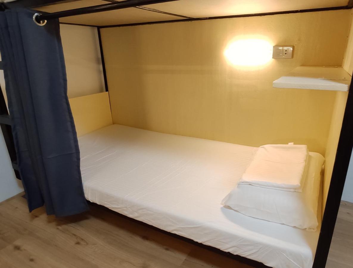 Nomad's Hub - Value Co-living Cebu