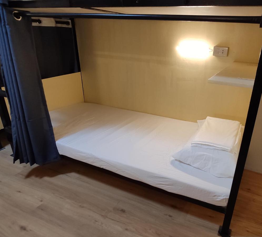 Nomad's Hub - Value Co-living Hostel