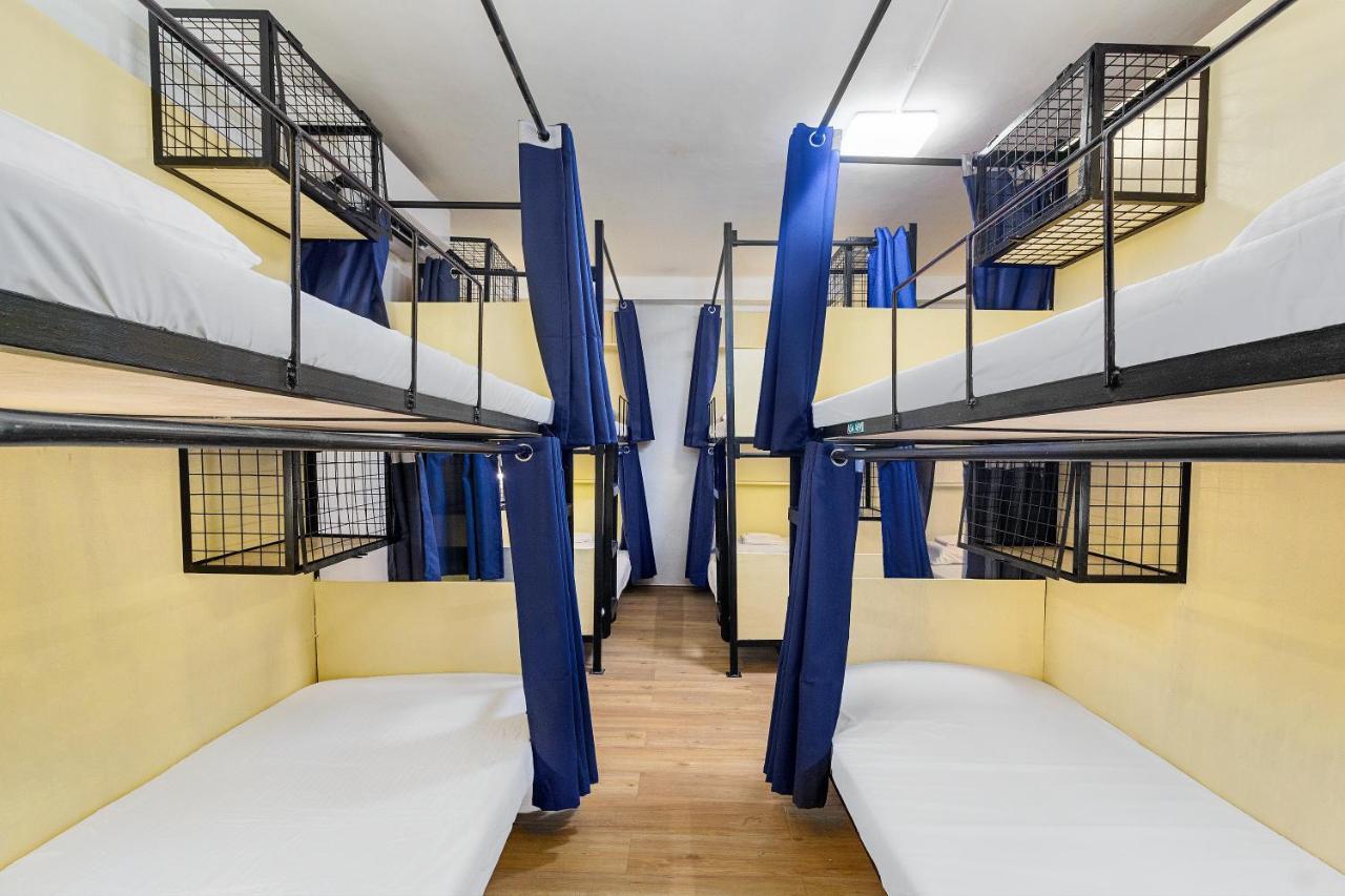 Hostel Nomad's Hub - Value Co-living *