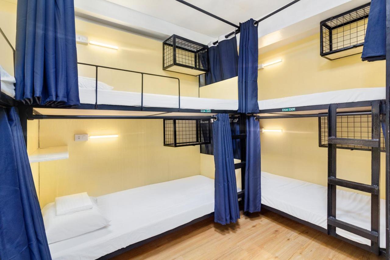 Nomad's Hub - Value Co-living Hostel