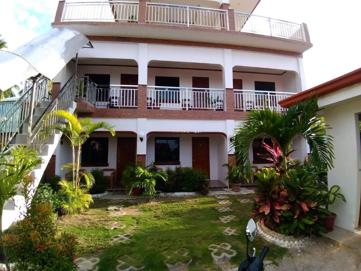 Hadassah's Place Bed & Breakfast *