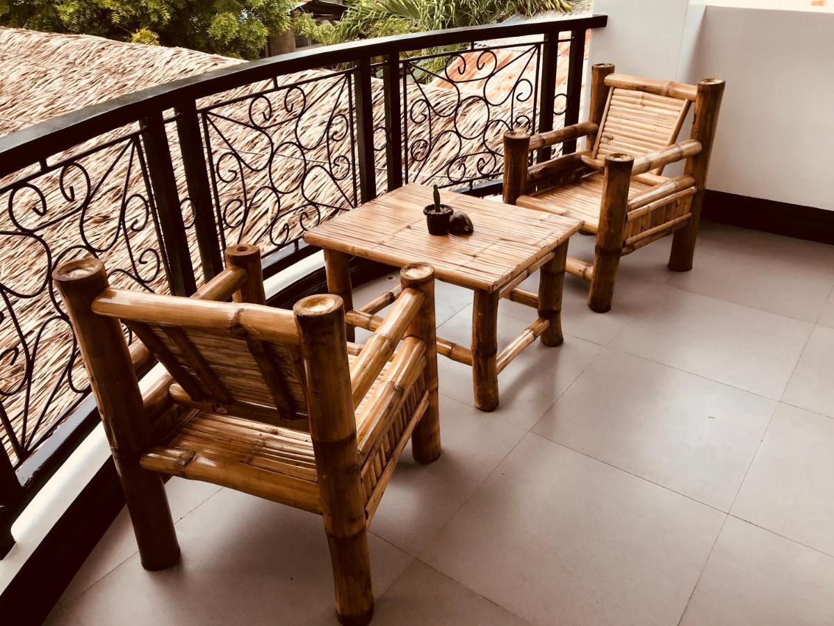 Everyday Sunday & Cafe *