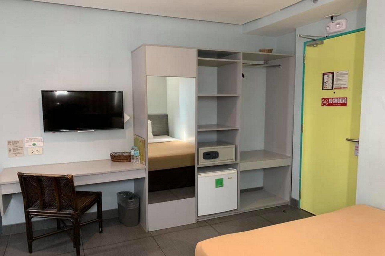 R Mabolo 3* Cebu