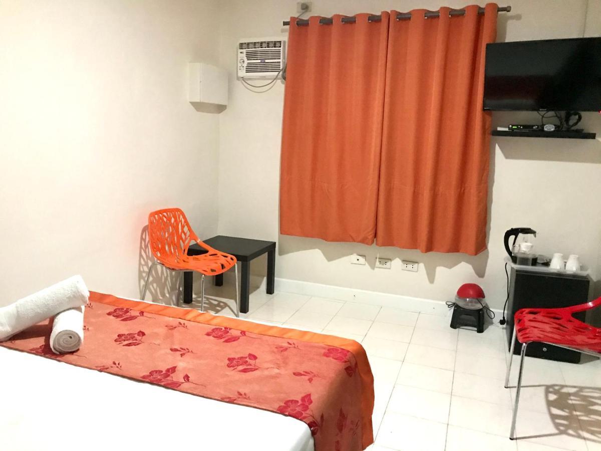Halfway House Mactan Cebu Airport Hostel *