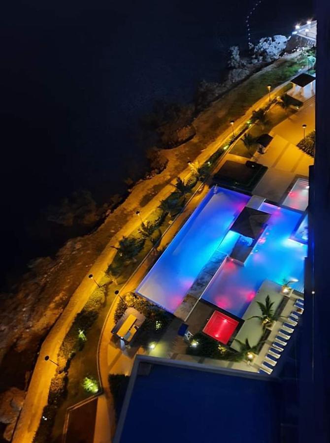 Amazing Bay View Apartment