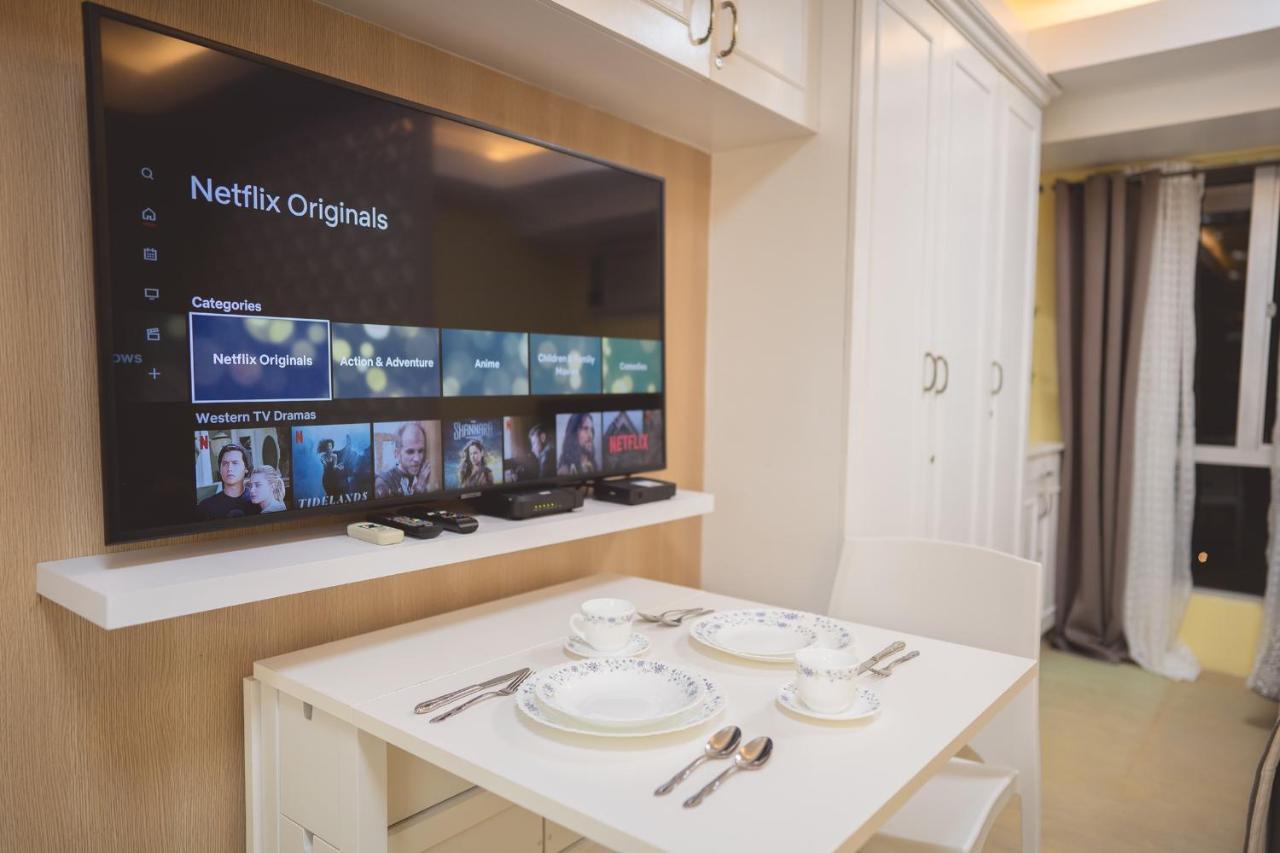 Avida Towers 518, Queen Bed, Netflix 50in Smart Tv