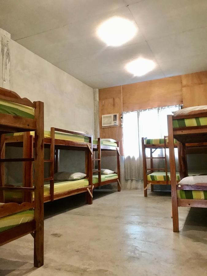 Hostel Sharky *