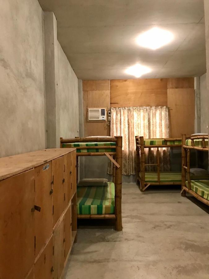 Hostel Sharky