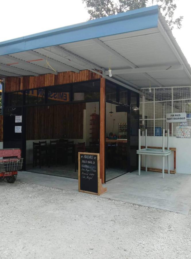 Lr And Cafe Hostel *