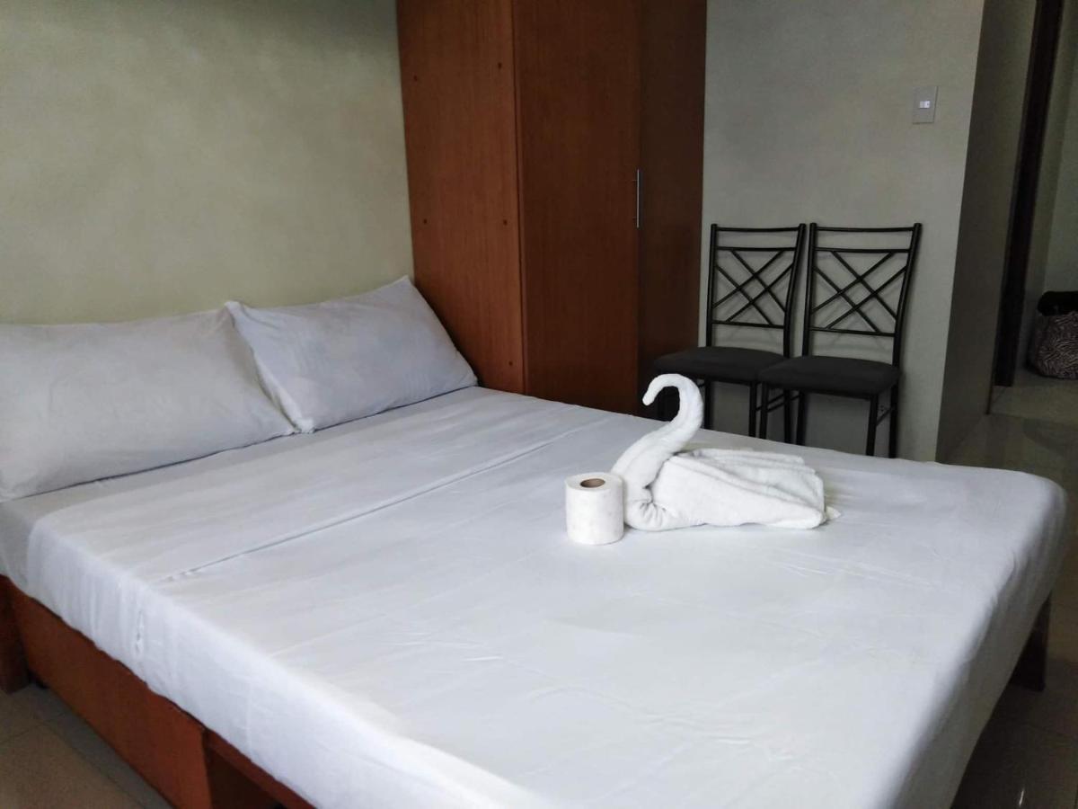 Horizon 101 A6 Beside Mango Bar,robinson Mall,free Pool,wifi,kitchen * Cebu