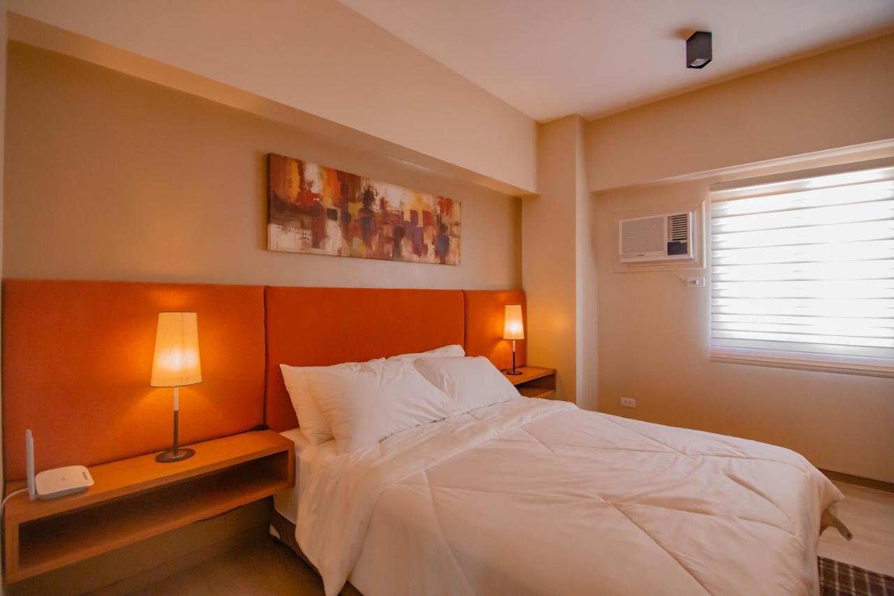 Migas Haven At Sunvida Tower Across Sm Apartment