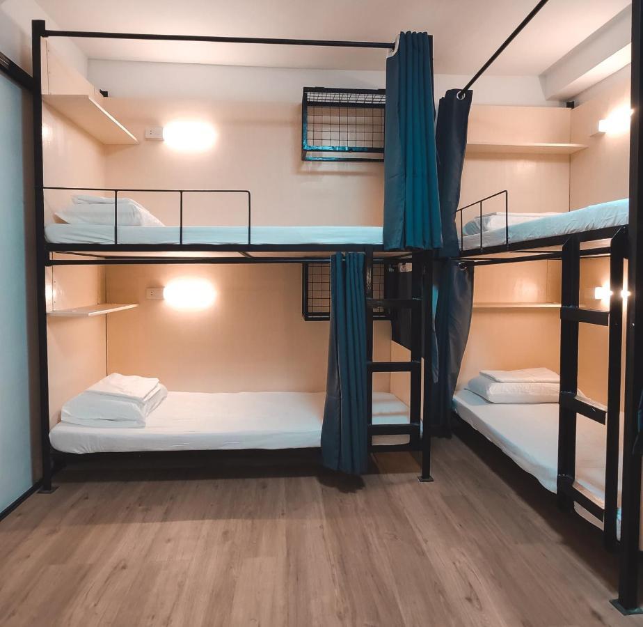 Nomad's Hub - Value Co-living Cebu