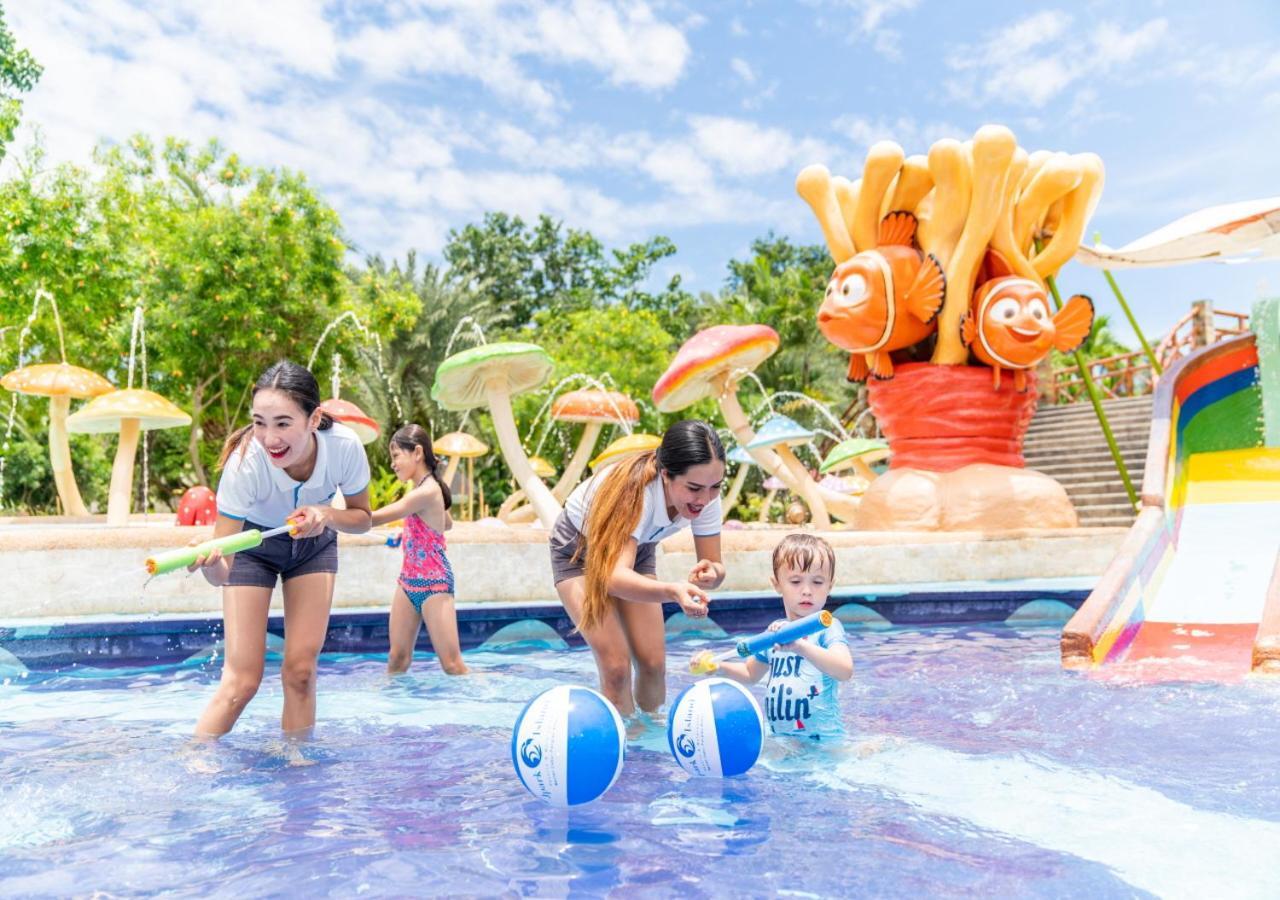 Jpark Island & Waterpark Cebu 5* Lapu-Lapu City