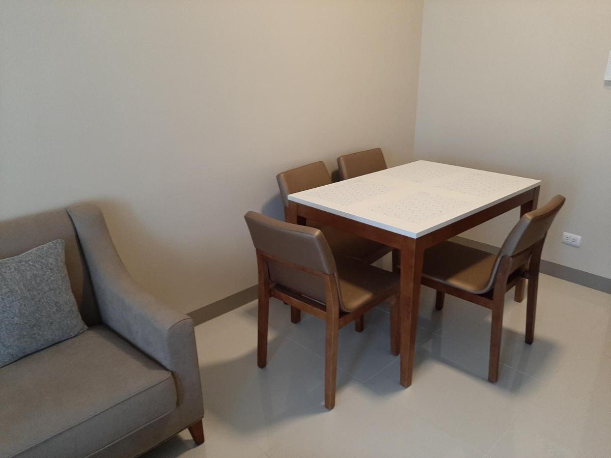 One Bedroom Unit, One Manchester Place, Mactan Apartment