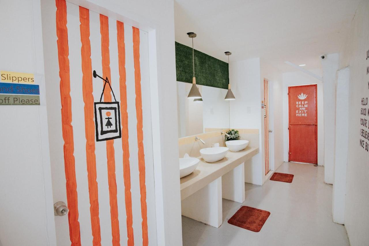 Hostel Murals And Cafe Cebu