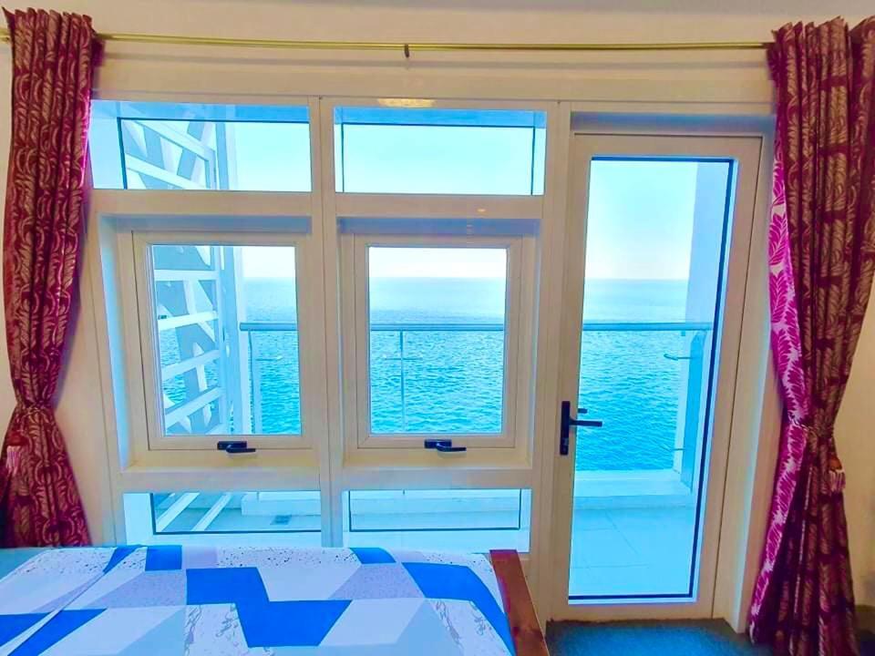 Grand Condo-hotel With Breathtaking Seaside Views In Lapu-lapu, Cebu Apartment *