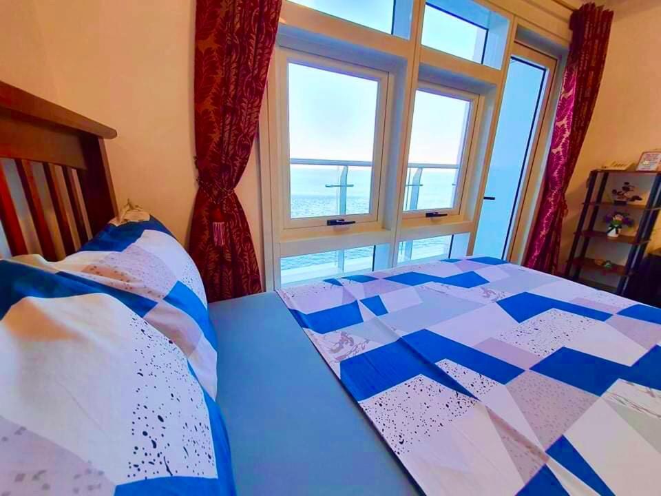 Grand Condo-hotel With Breathtaking Seaside Views In Lapu-lapu, Cebu Apartment
