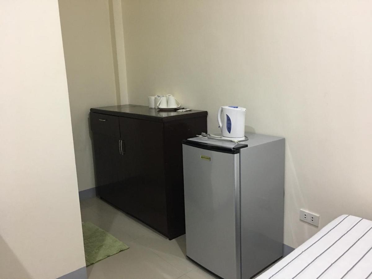 Hostel Grae's Apartelle Moalboal