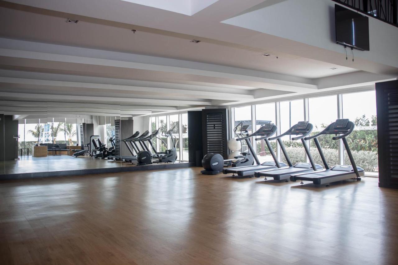 Bahay bakasyunan Oceanfront At Arterra, Fast Wifi, Nflix, Kitchen - H Or L Lapu-Lapu City