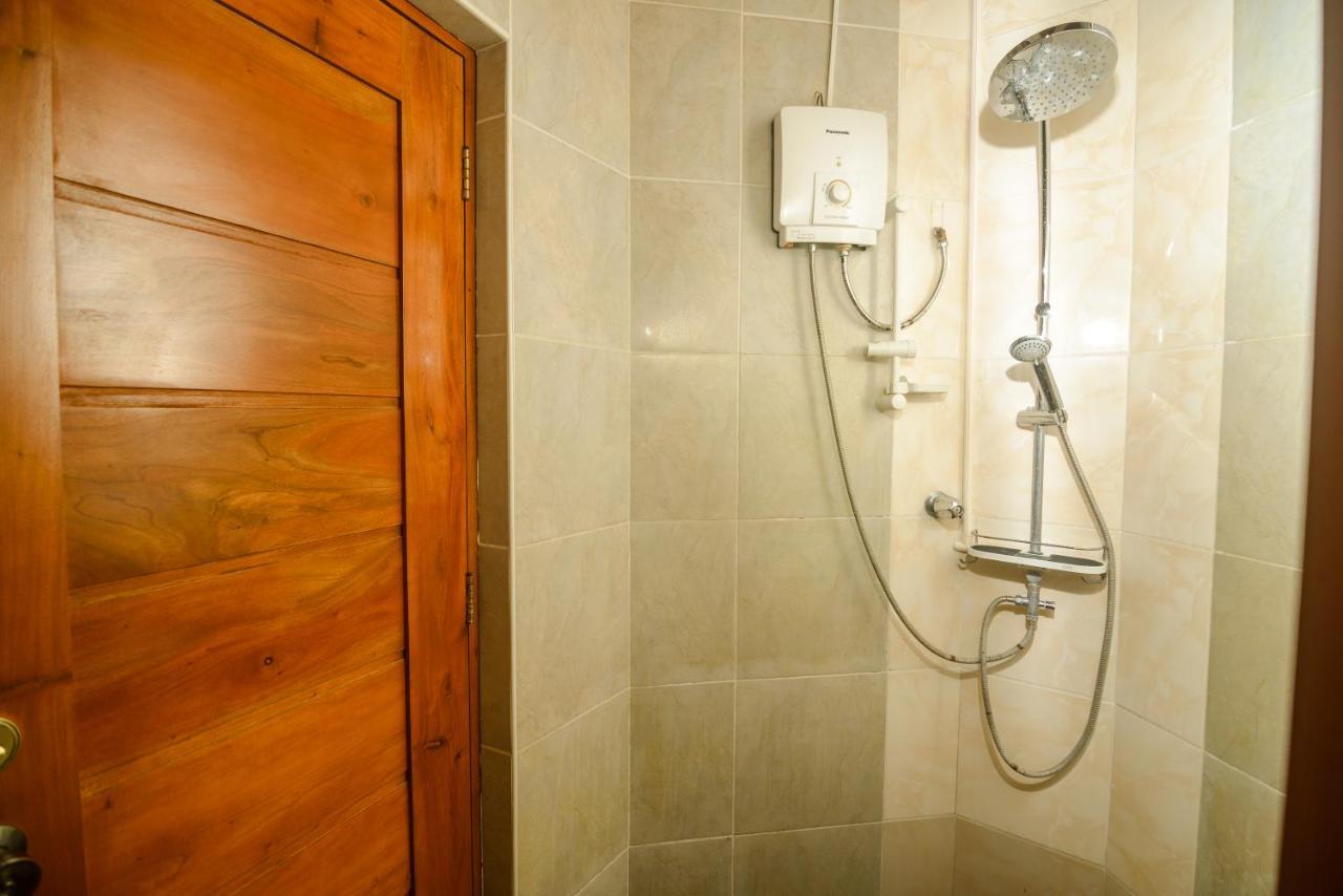 Voda Krasna & Restaurant 3*