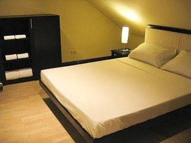Lancaster Cebu