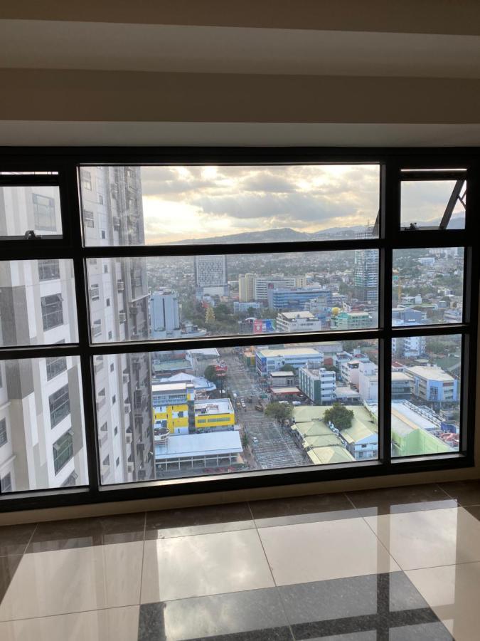 Horizon 101 On The 31st Flr *