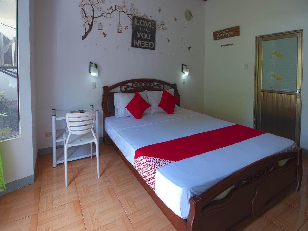 Hotel Oyo 771 Darius' Residences 3*
