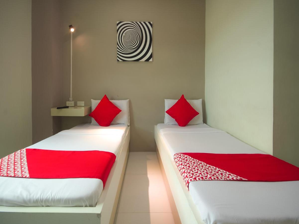 Hotel Oyo 720 Alt Residences 3*