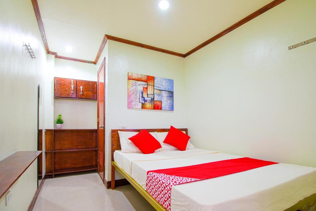Hotel Oyo 788 Lisa's 3*