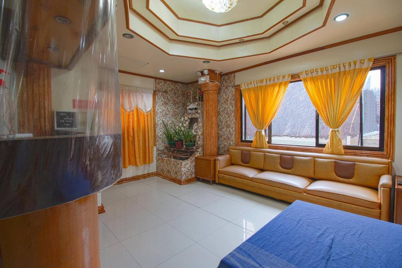 Oyo 788 Lisa's Hotel 3*
