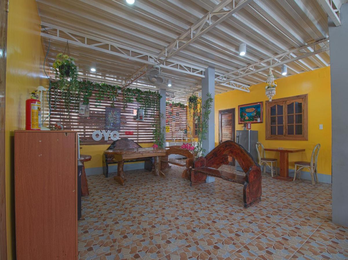 Oyo 787 Indino 2&5 Hotel Moalboal