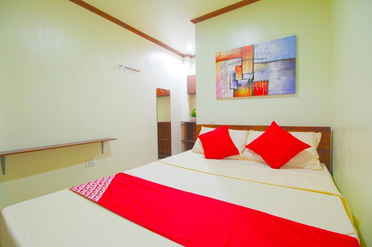 Oyo 788 Lisa's Hotel