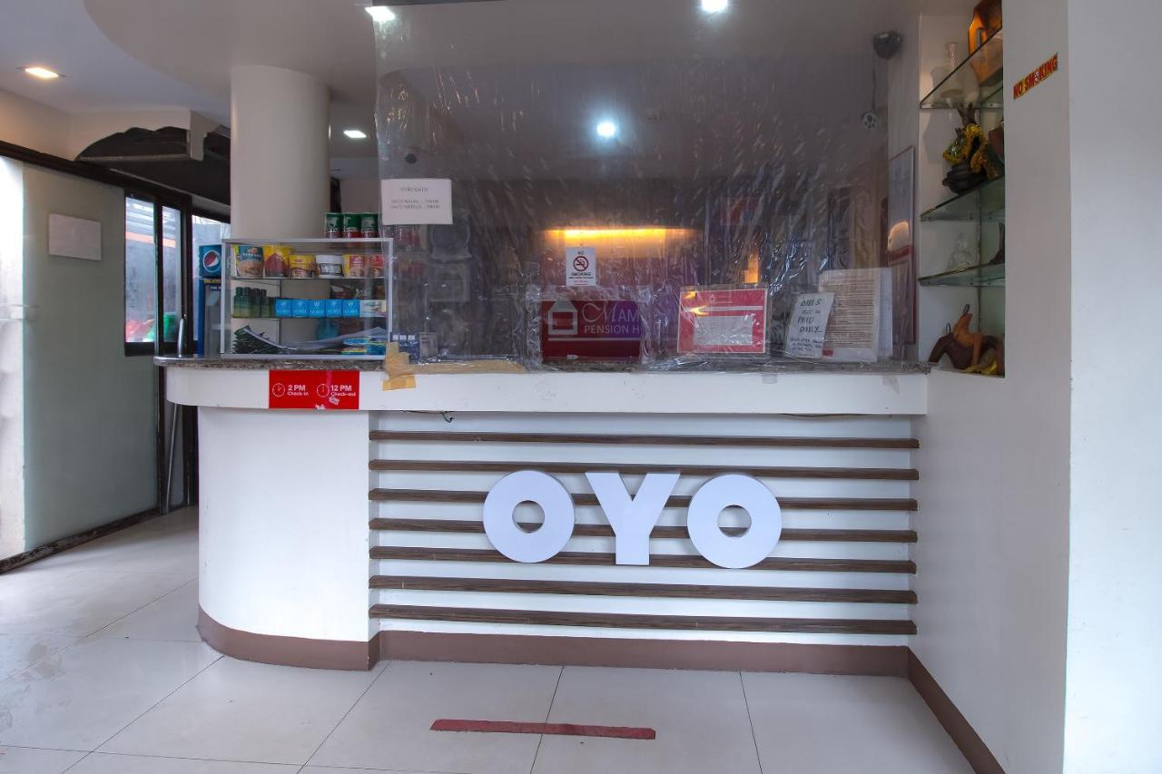 Vaccinated Staff-oyo 655 Mambaling Hotel