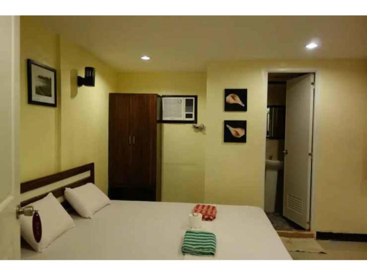 Hotel Oyo 672 Capitol Tourist Cebu