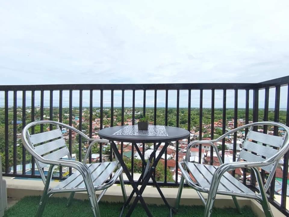 Apartamento Cozy Unit Near Mactan Airport Furnish With Wifi, Netflix, Pool *