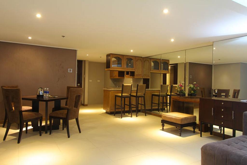 Hotel Crown Regency & Towers Cebu