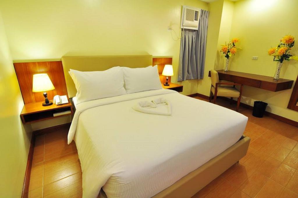 Hotel The Well 2*