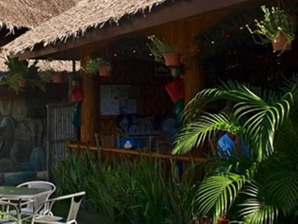 Coucou Bar And Restaurant Resort 3*