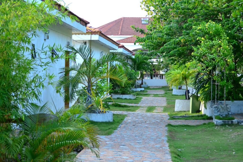 Eden Resort