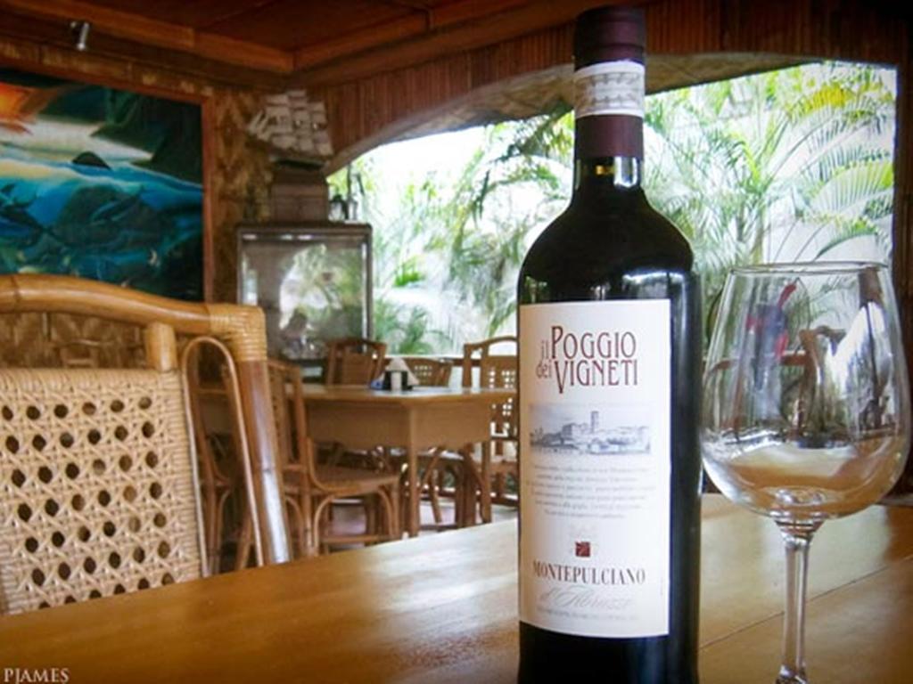 Coucou Bar And Restaurant Resort Santa Fe (Cebu)
